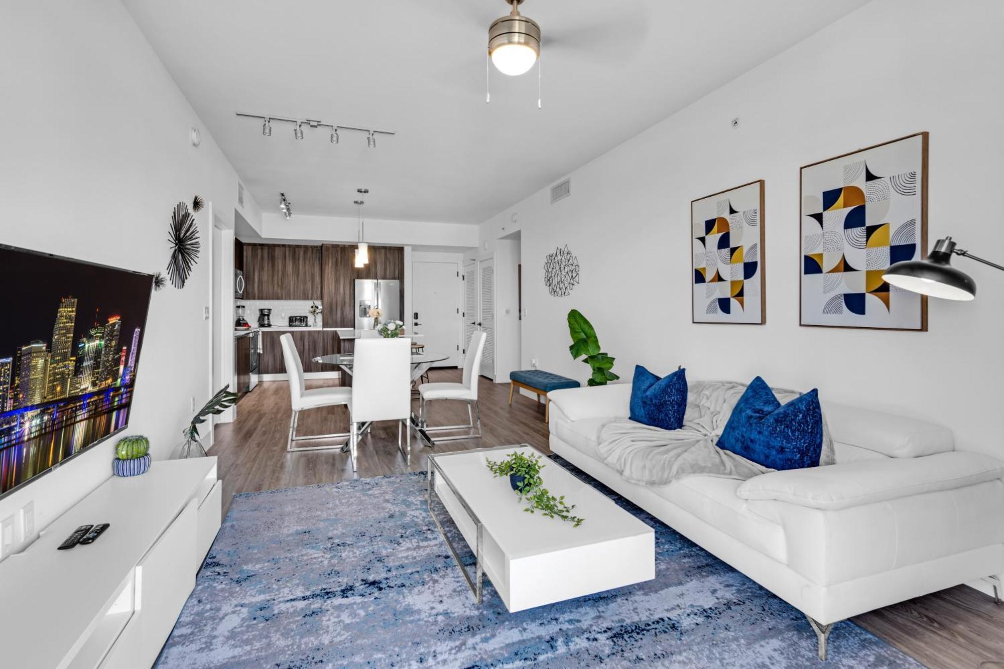 Amazing 2 Bedroom Unit In Doral Miami With Free Parking Hialeah Gardens Eksteriør bilde