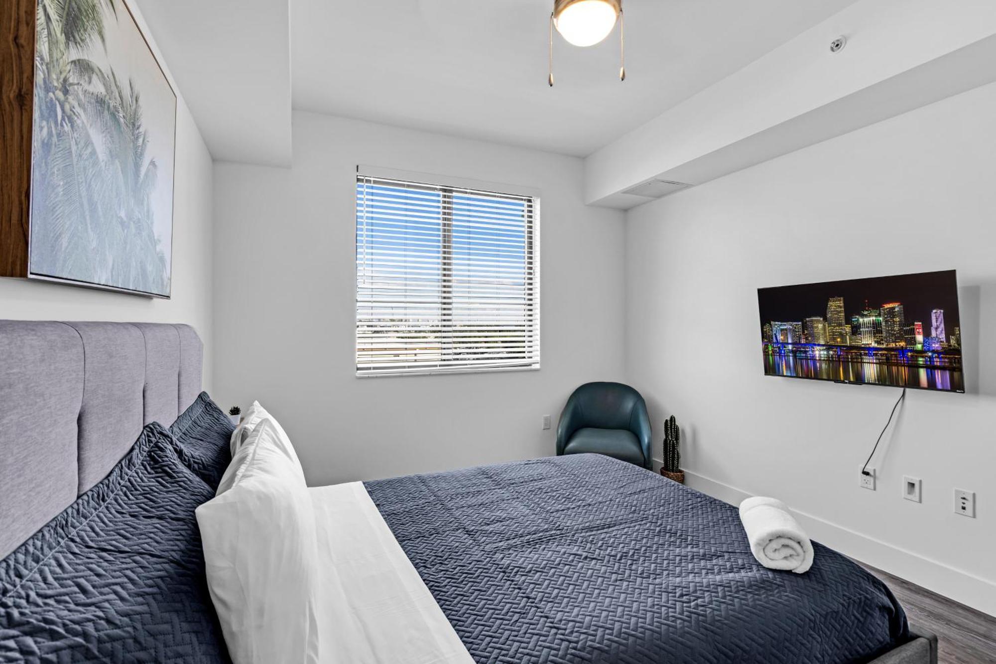 Amazing 2 Bedroom Unit In Doral Miami With Free Parking Hialeah Gardens Eksteriør bilde